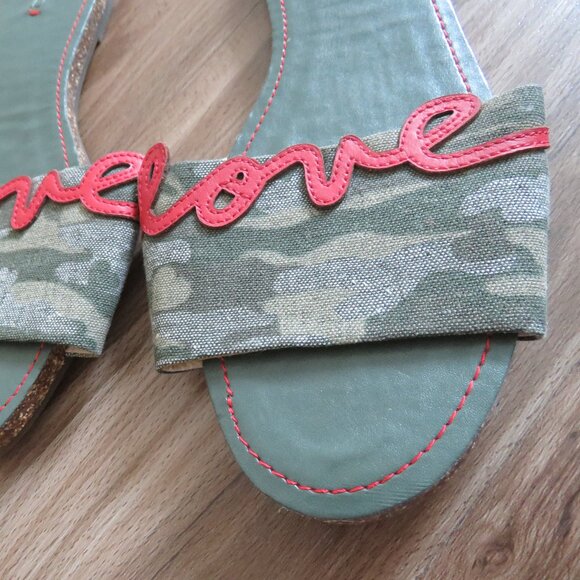 ED ELLEN DEGENERES Sharlin Camo Love Slide Open Toe Slip On Sandals - Size US 6 - Picture 3 of 11
